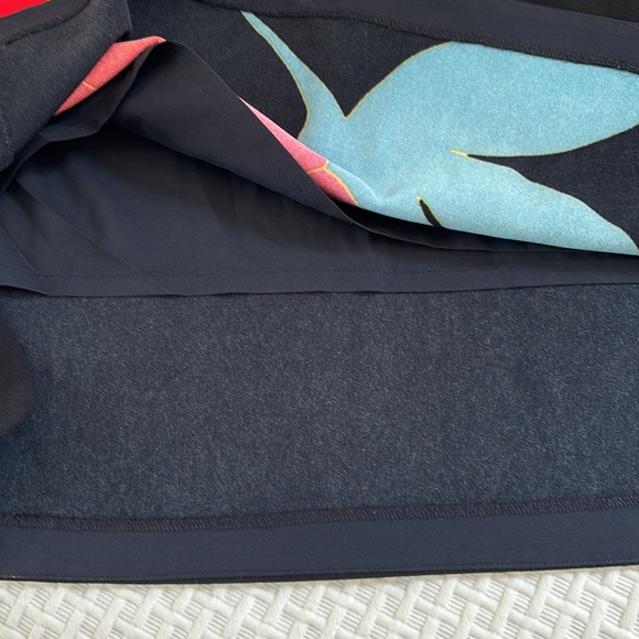 Loft ‘floral’ design skirt. Size 12. - Picture 3 of 7